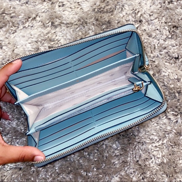 Kate Spade Wallet - Picture 3 of 3